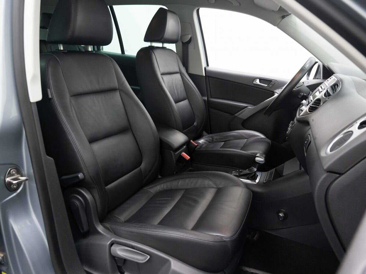 Volkswagen Tiguan с пробегом — 2009 год. Фото: #10
