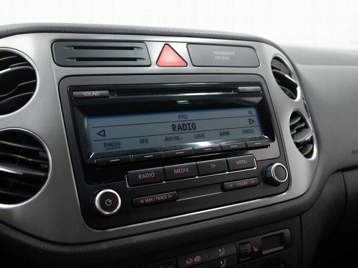 Volkswagen Tiguan с пробегом — 2009 год. Фото: #16