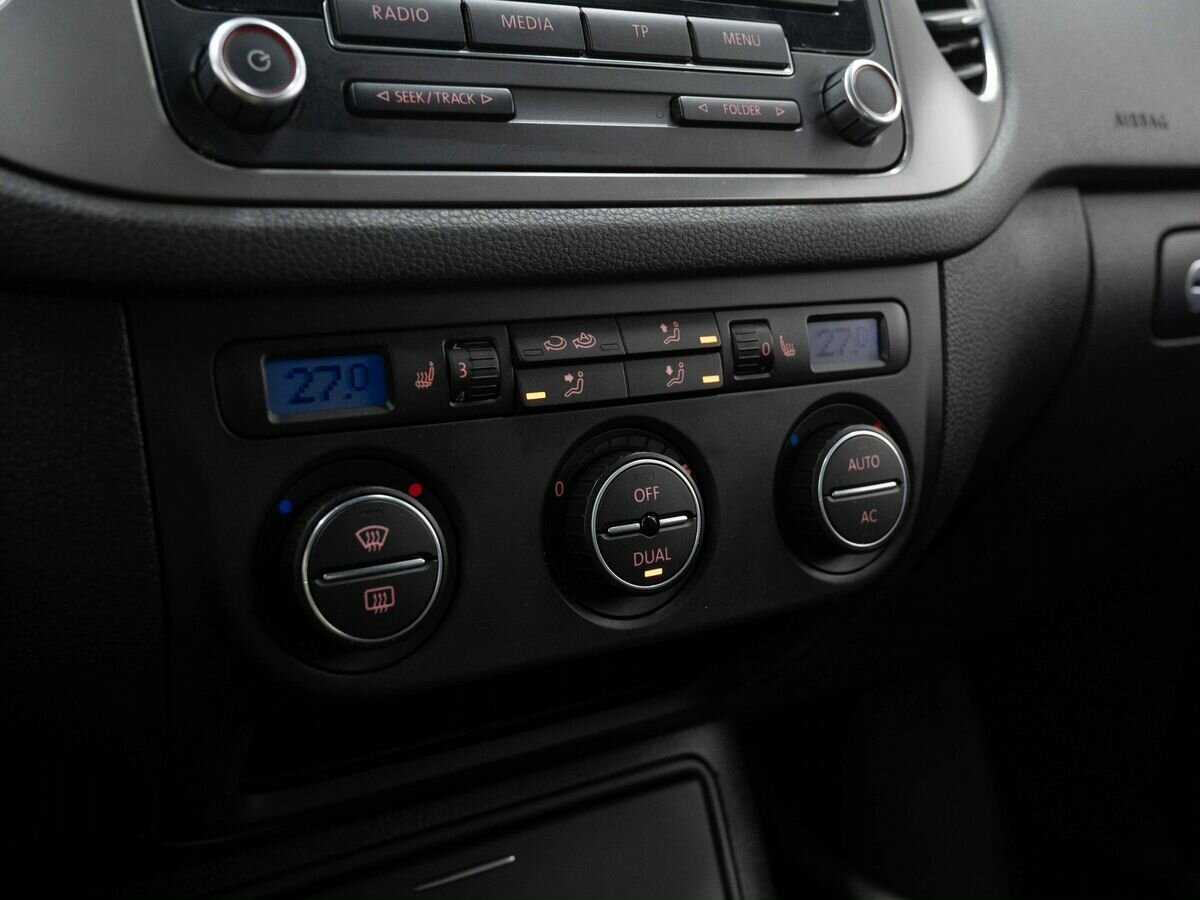 Volkswagen Tiguan с пробегом — 2009 год. Фото: #17