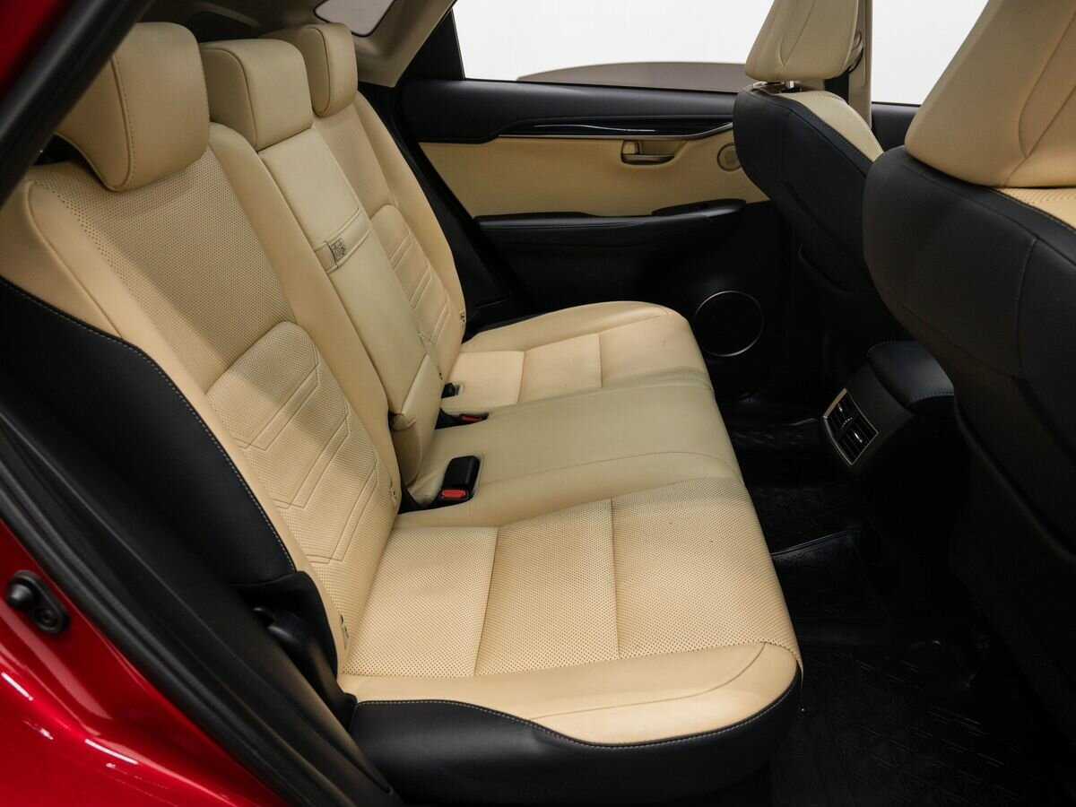 Lexus NX с пробегом — 2015 год. Фото: #11