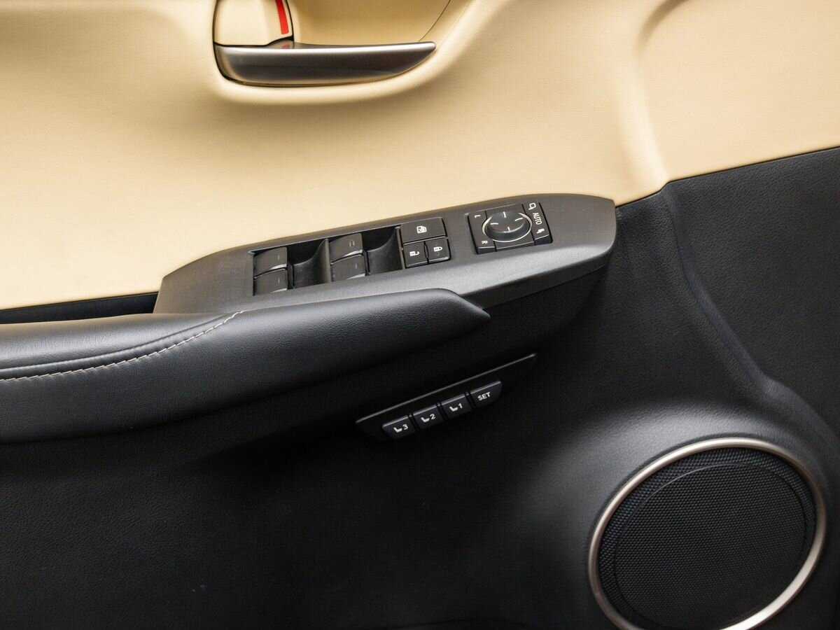 Lexus NX с пробегом — 2015 год. Фото: #17