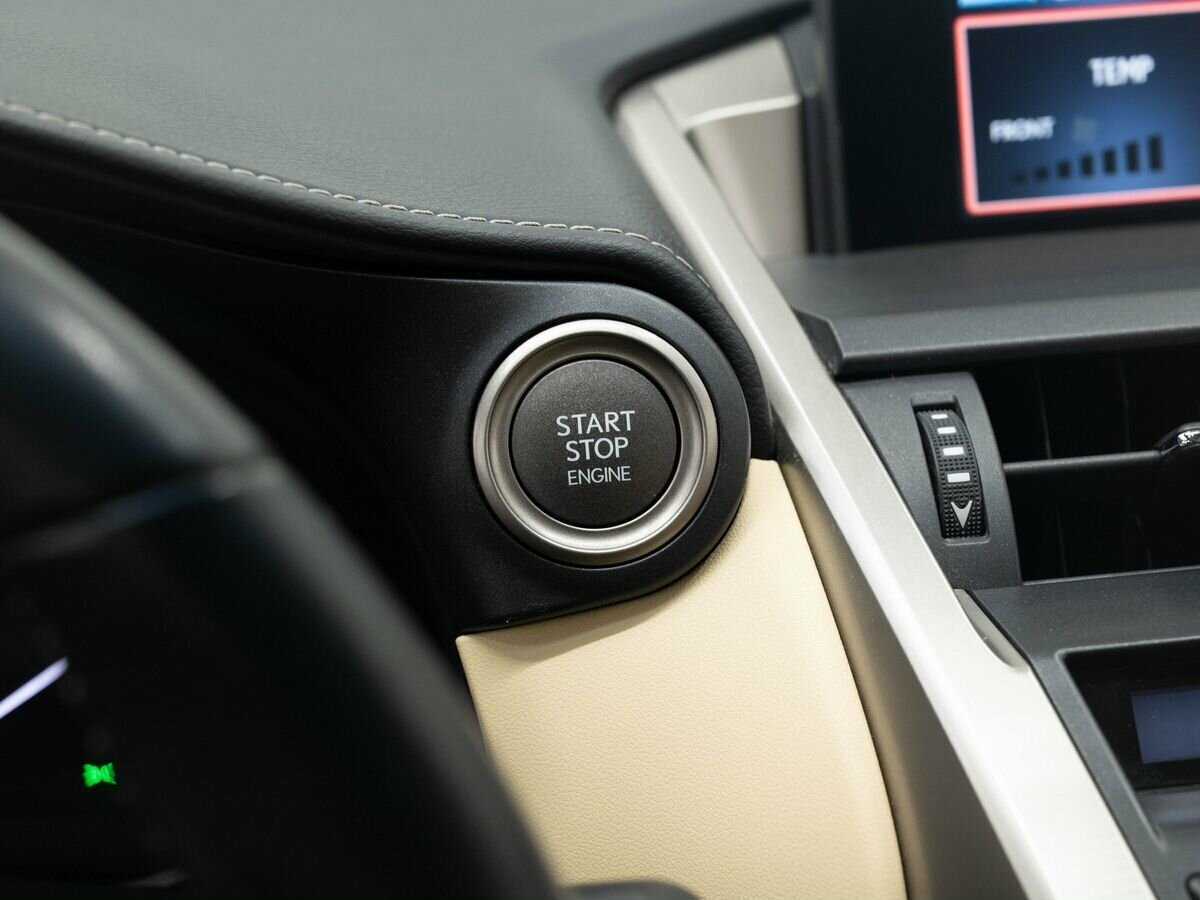 Lexus NX с пробегом — 2015 год. Фото: #23