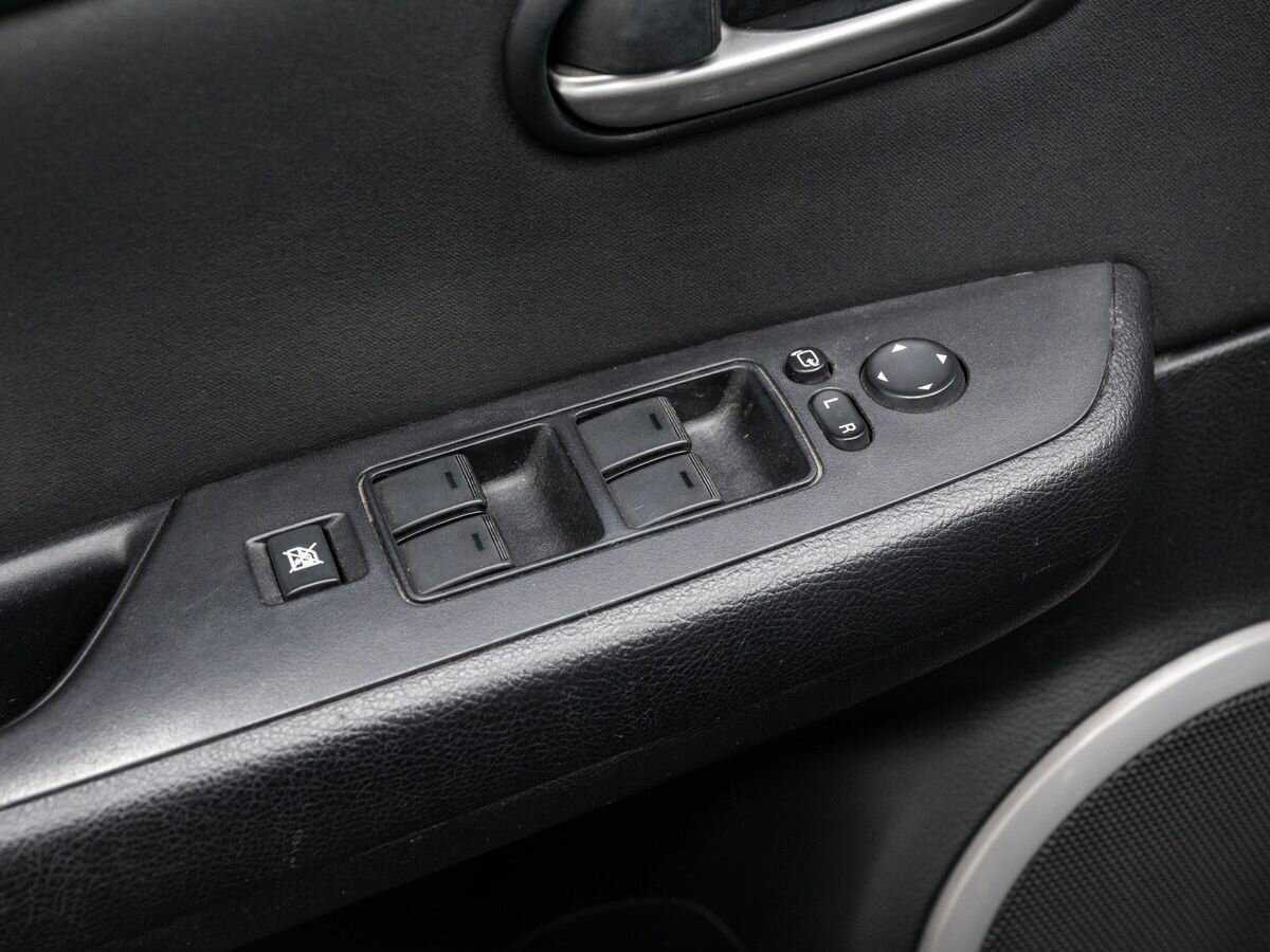 Mazda 6 с пробегом — 2007 год. Фото: #15