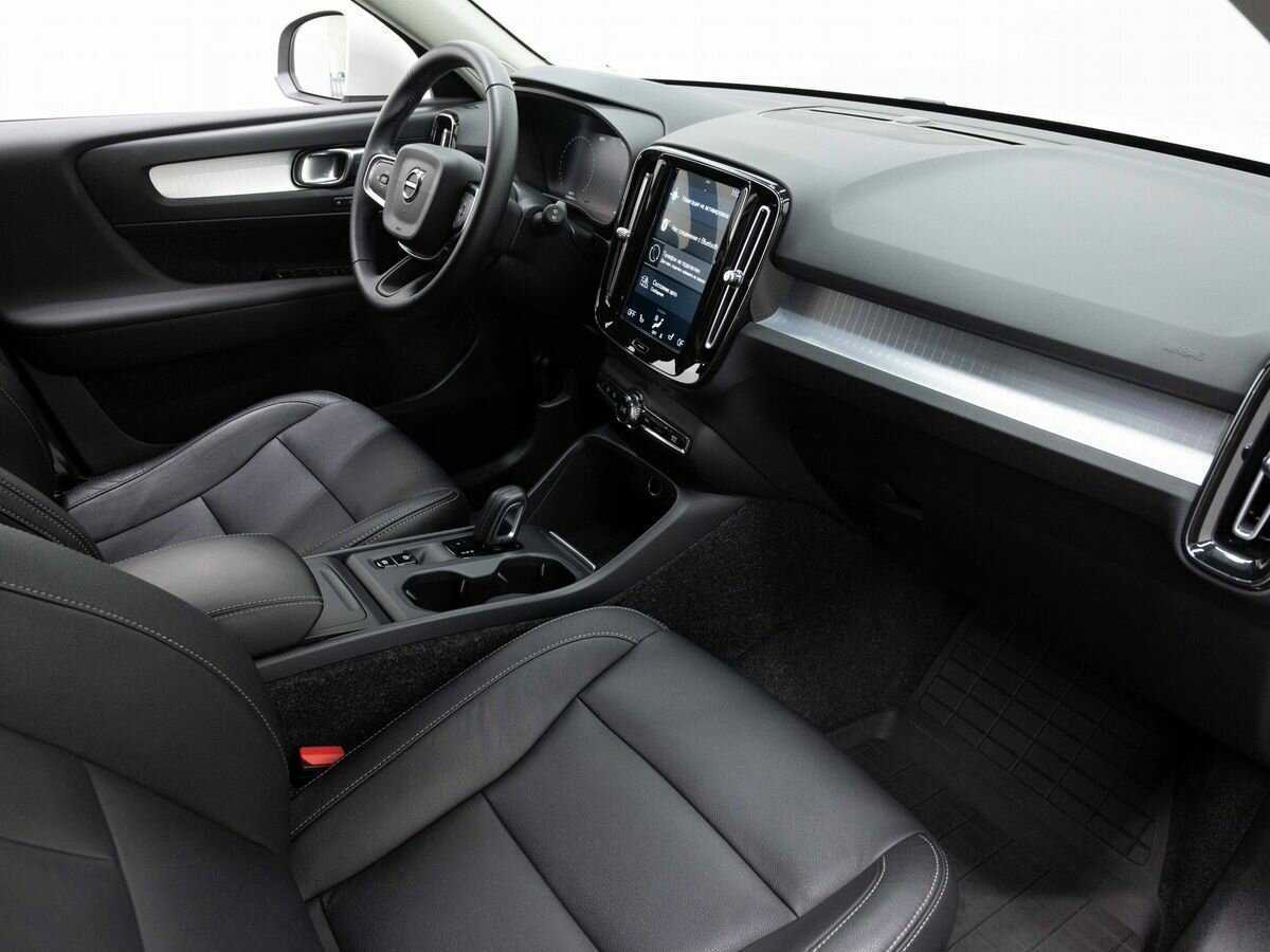 Volvo XC40 с пробегом — 2018 год. Фото: #12
