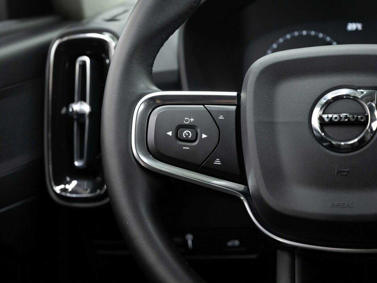 Volvo XC40 с пробегом — 2018 год. Фото: #16