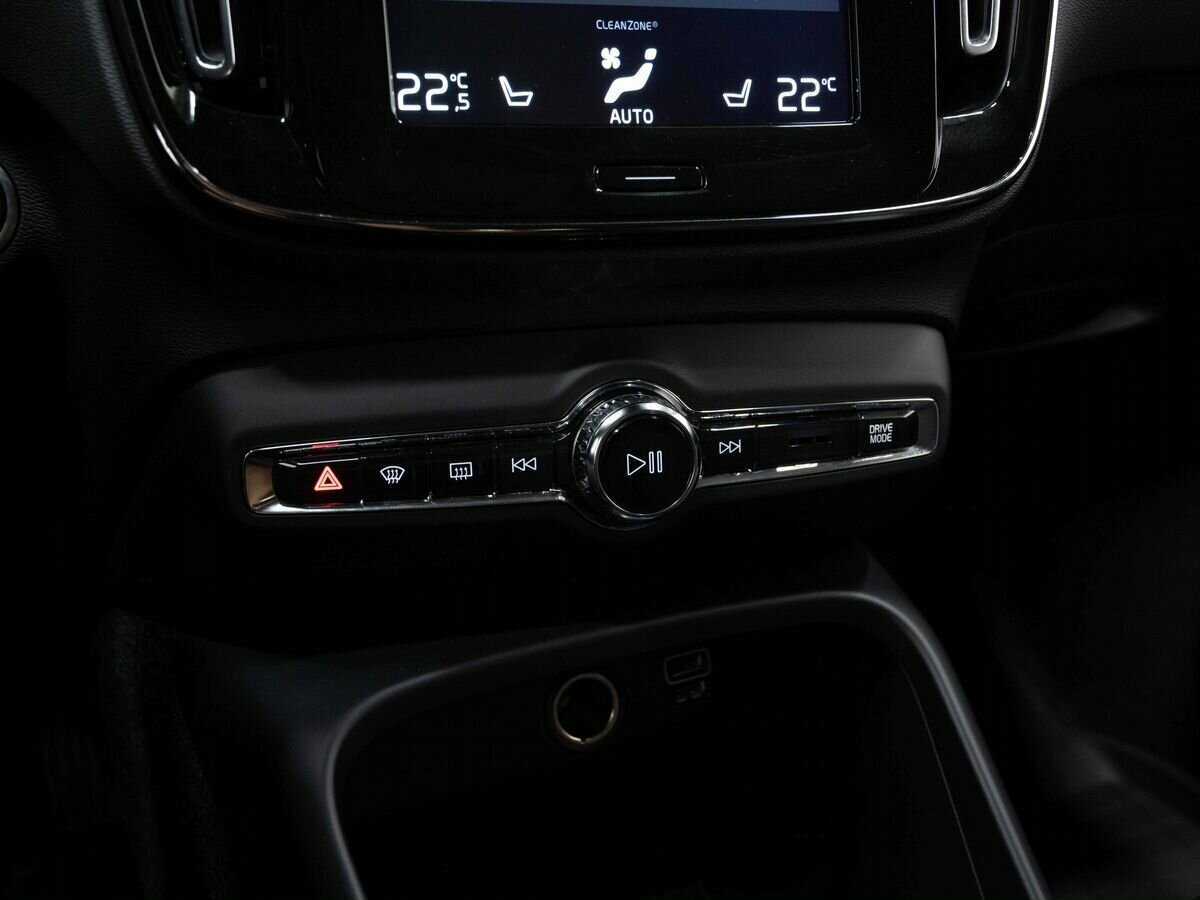 Volvo XC40 с пробегом — 2018 год. Фото: #23