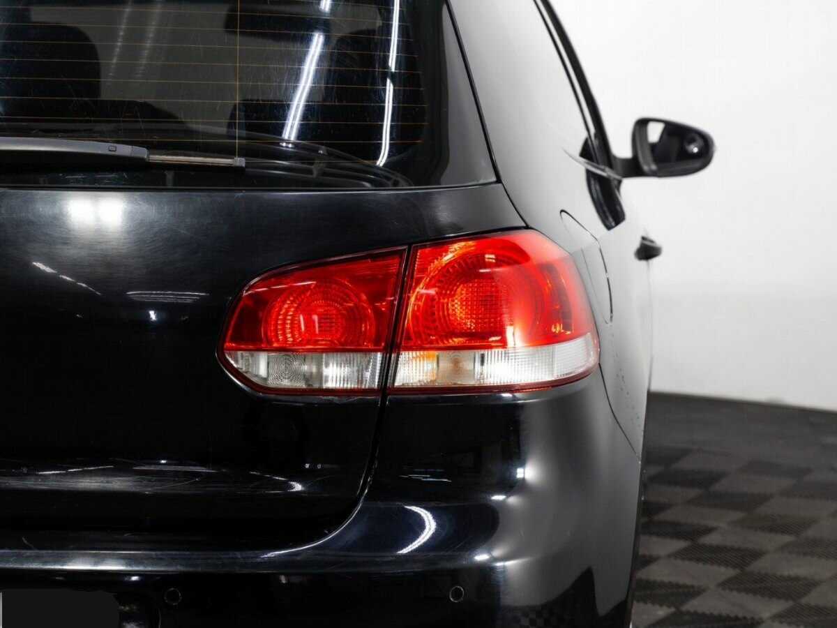 Volkswagen Golf с пробегом — 2009 год. Фото: #6