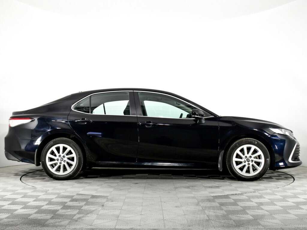 Toyota Camry с пробегом — 2021 год. Фото: #3