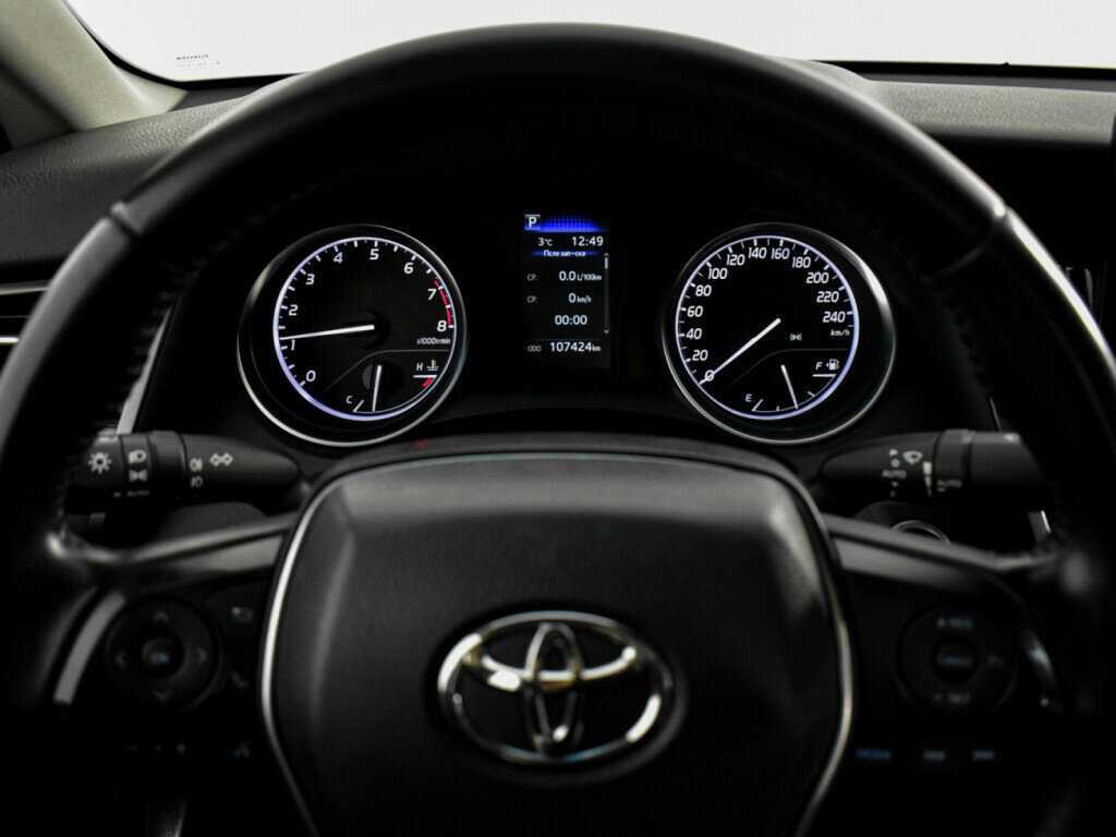 Toyota Camry с пробегом — 2021 год. Фото: #20