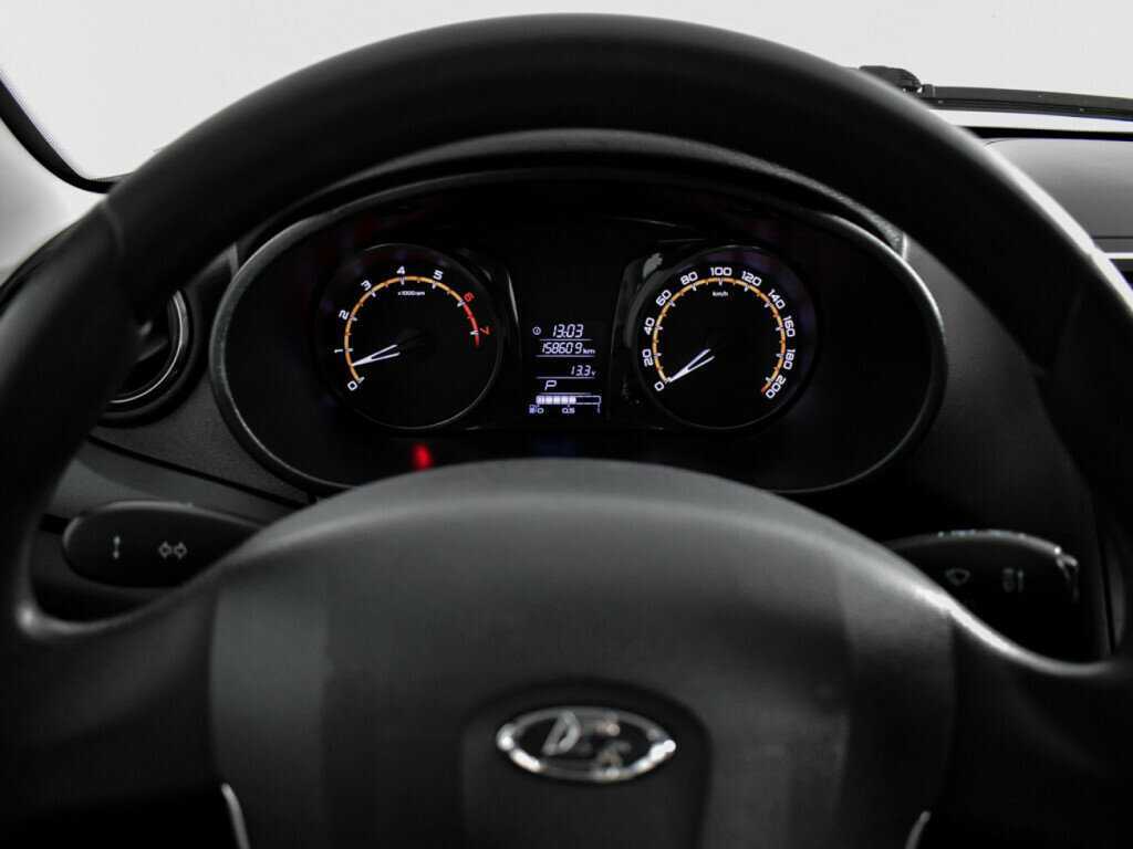 Lada (ВАЗ) Granta с пробегом — 2019 год. Фото: #12