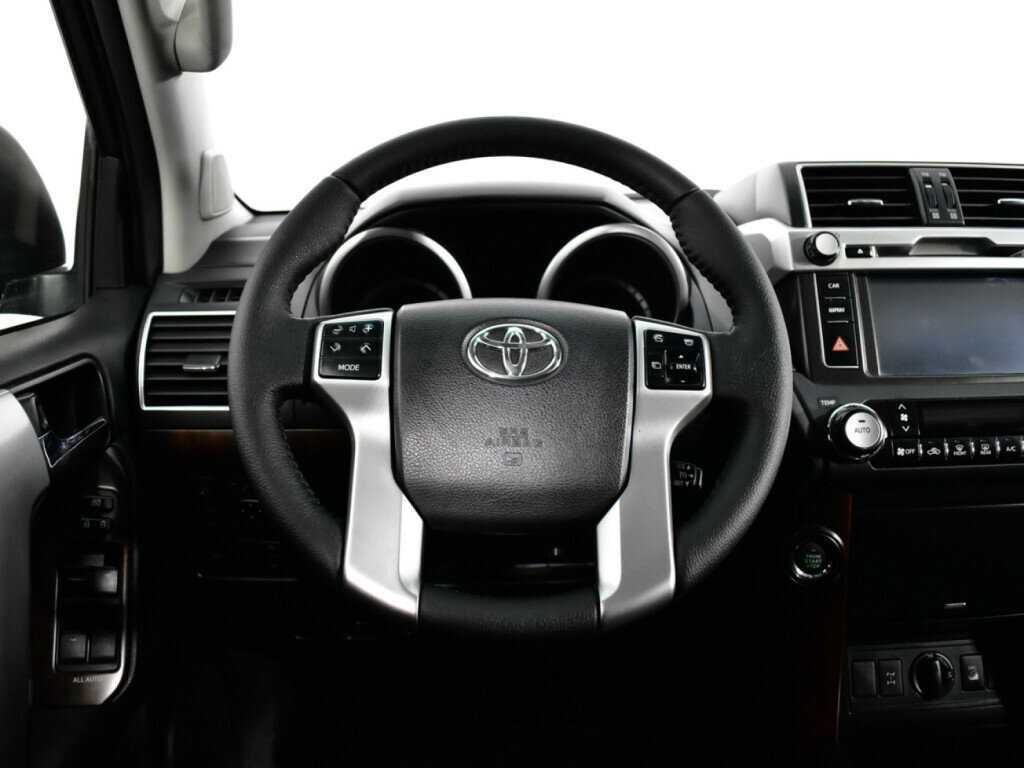 Toyota Land Cruiser Prado с пробегом — 2017 год. Фото: #13