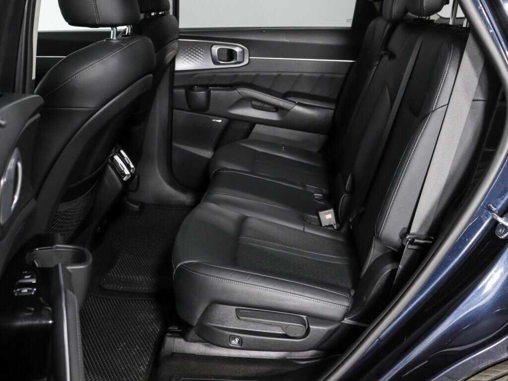 Kia Sorento с пробегом — 2021 год. Фото: #11