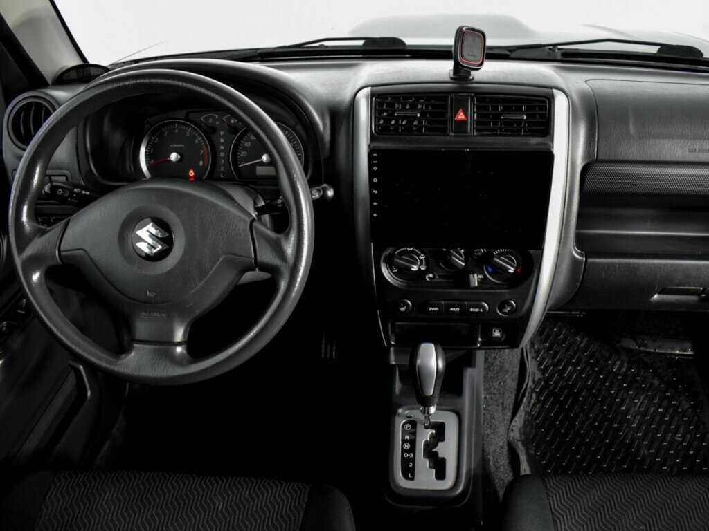 Suzuki Jimny с пробегом — 2014 год. Фото: #12