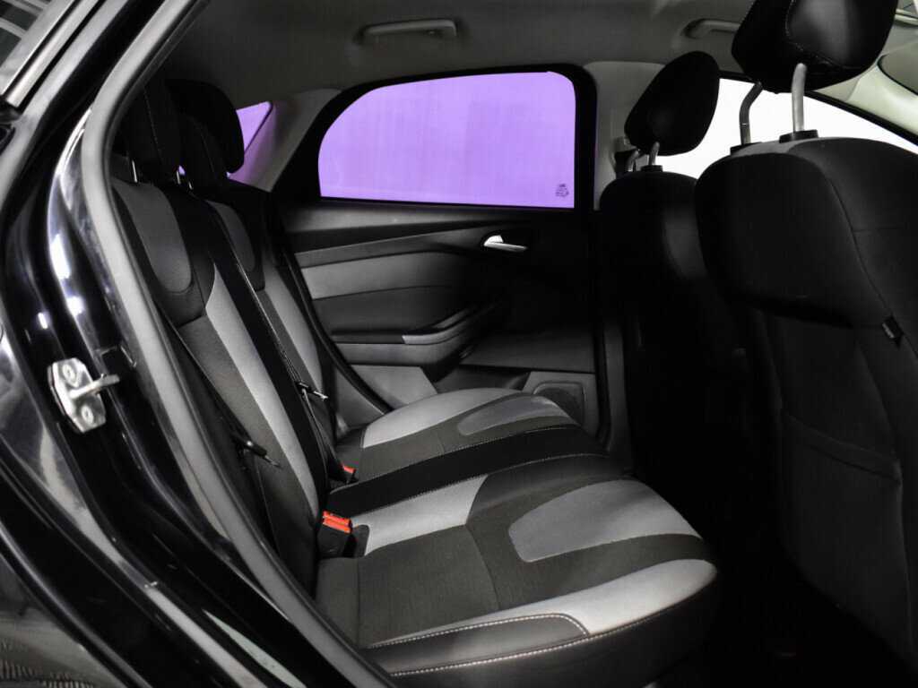 Ford Focus с пробегом — 2011 год. Фото: #9