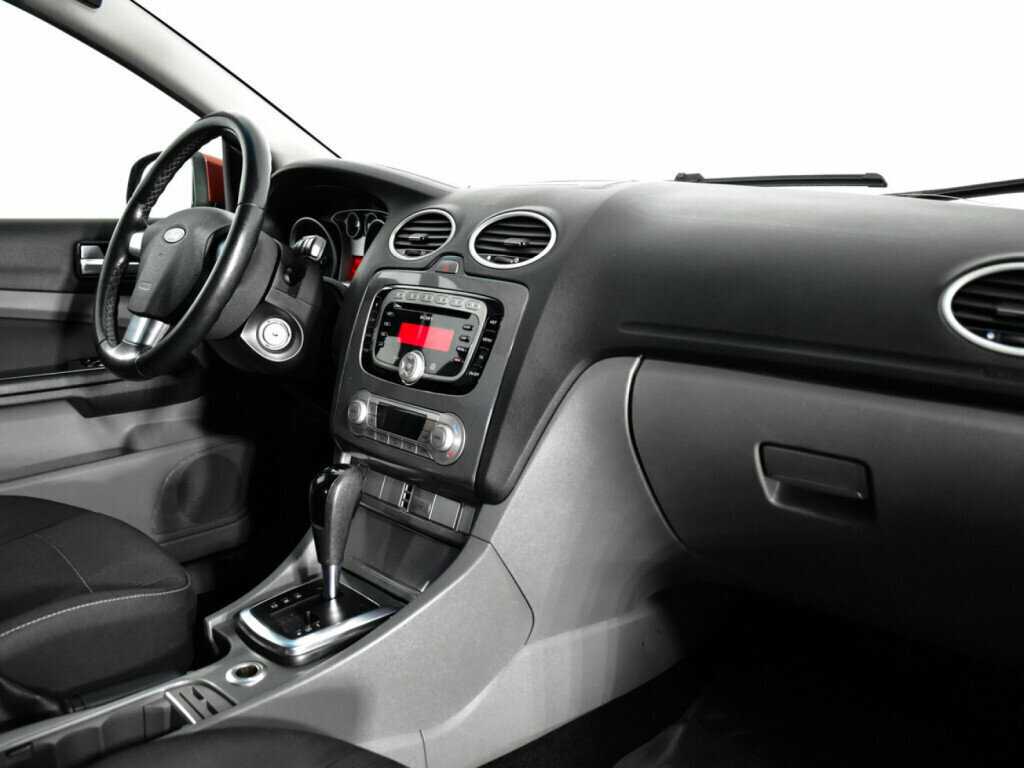 Ford Focus с пробегом — 2010 год. Фото: #8