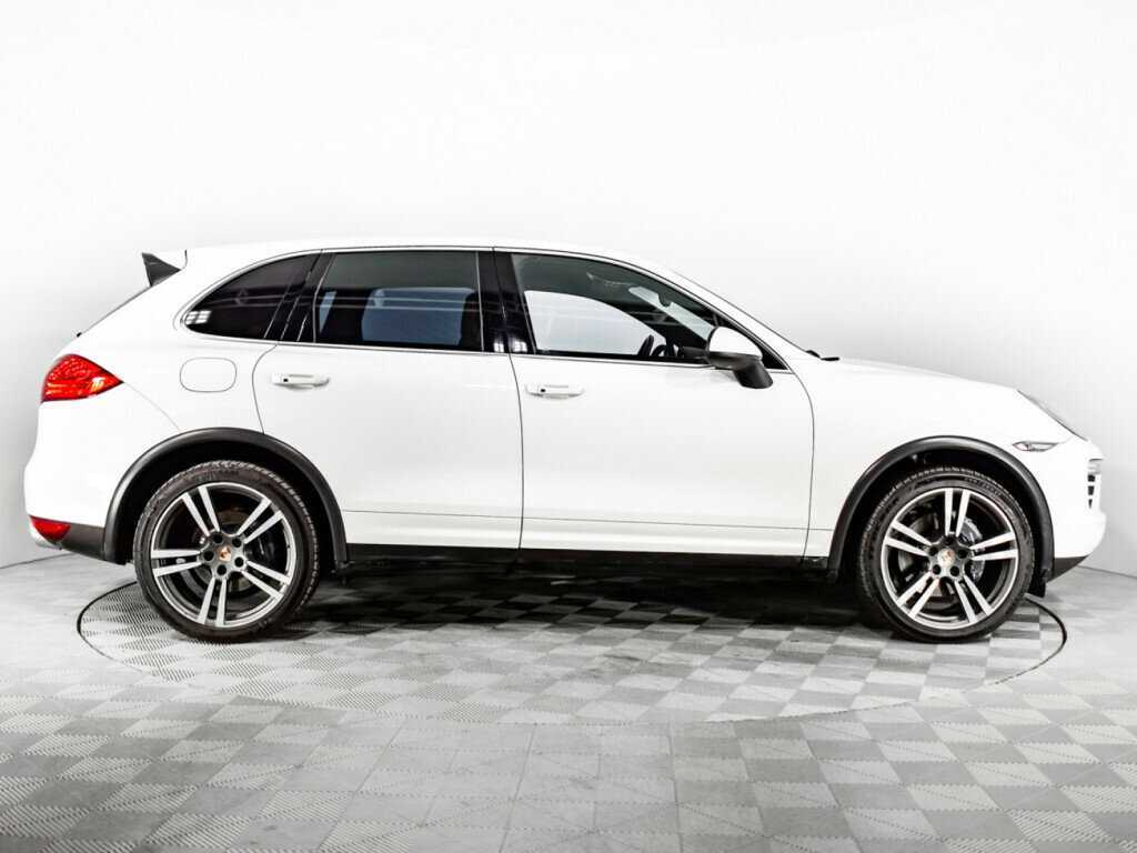 Porsche Cayenne с пробегом — 2013 год. Фото: #3