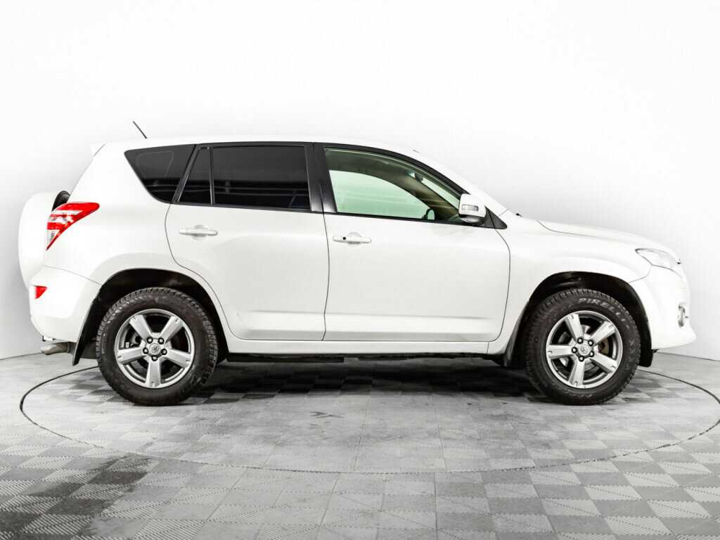 Toyota RAV4 с пробегом — 2010 год. Фото: #3