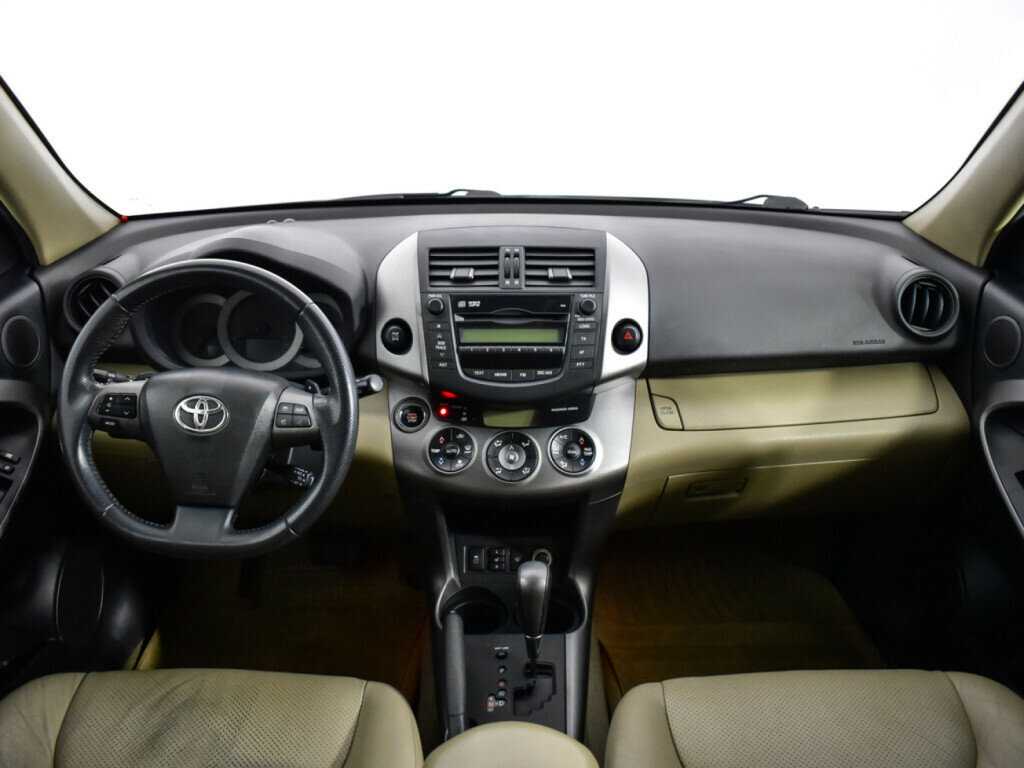 Toyota RAV4 с пробегом — 2010 год. Фото: #11