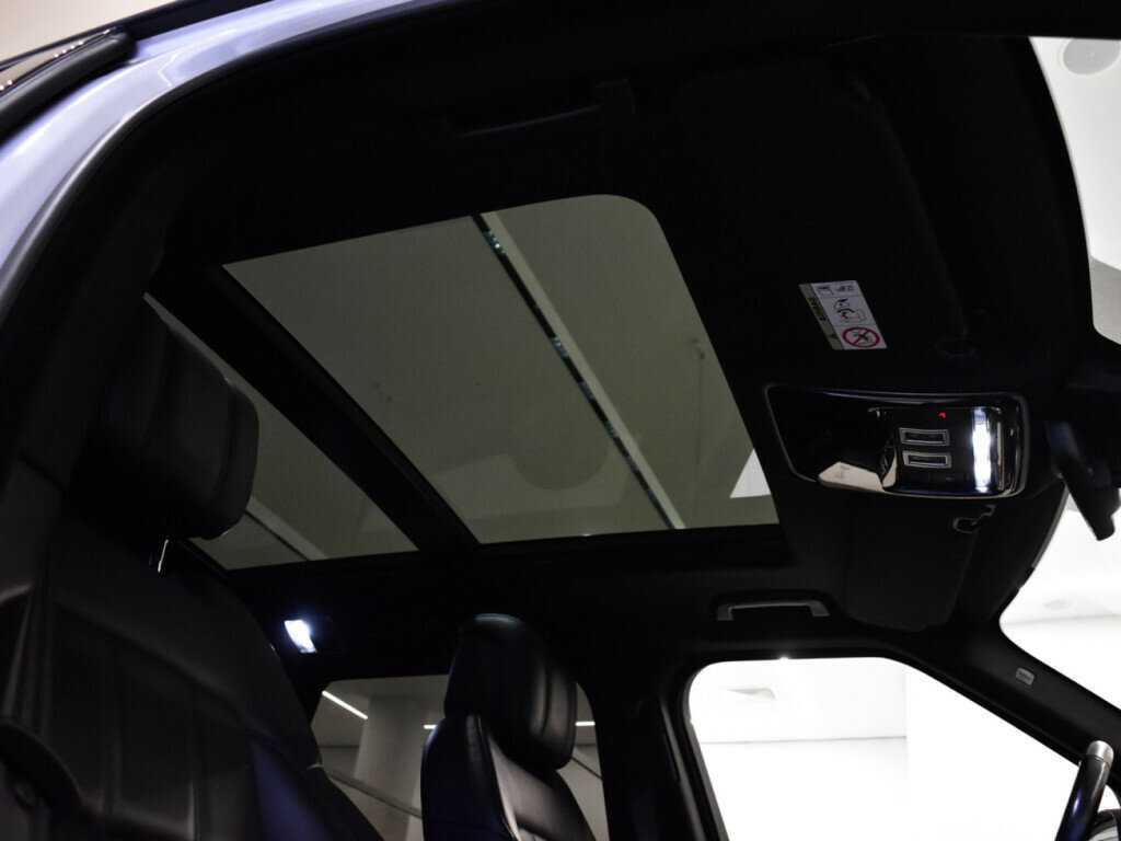 Land Rover Range Rover Sport с пробегом — 2018 год. Фото: #11