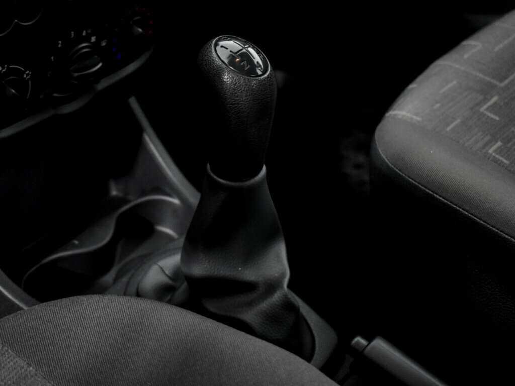 Renault Logan с пробегом — 2013 год. Фото: #6