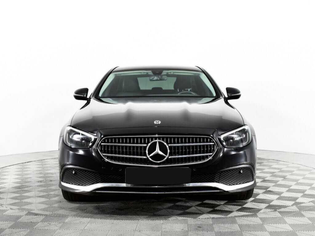 Mercedes-Benz E-Класс с пробегом — 2021 год. Фото: #1