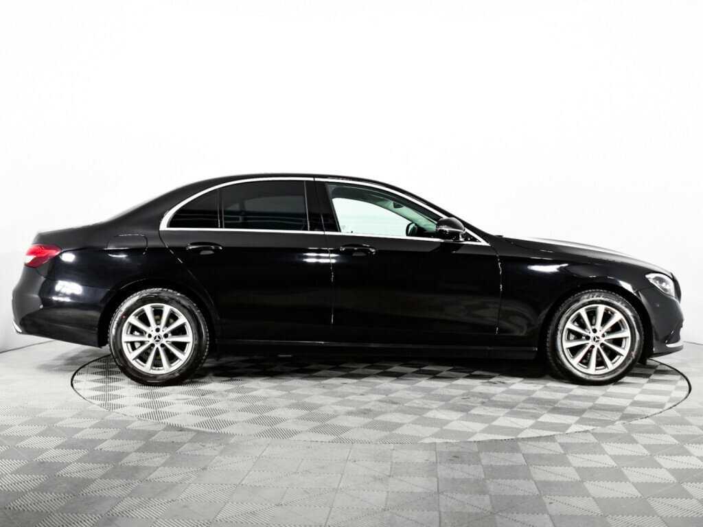 Mercedes-Benz E-Класс с пробегом — 2021 год. Фото: #3