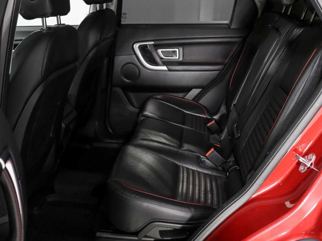Land Rover Discovery Sport с пробегом — 2018 год. Фото: #9