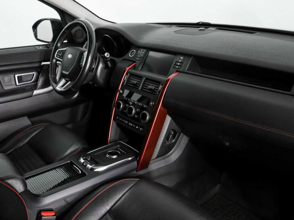 Land Rover Discovery Sport с пробегом — 2018 год. Фото: #10