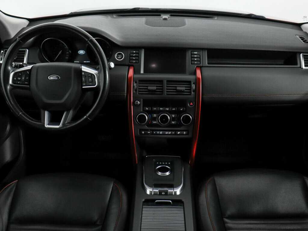 Land Rover Discovery Sport с пробегом — 2018 год. Фото: #11