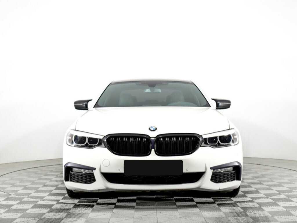 BMW 5 серии с пробегом — 2019 год. Фото: #1