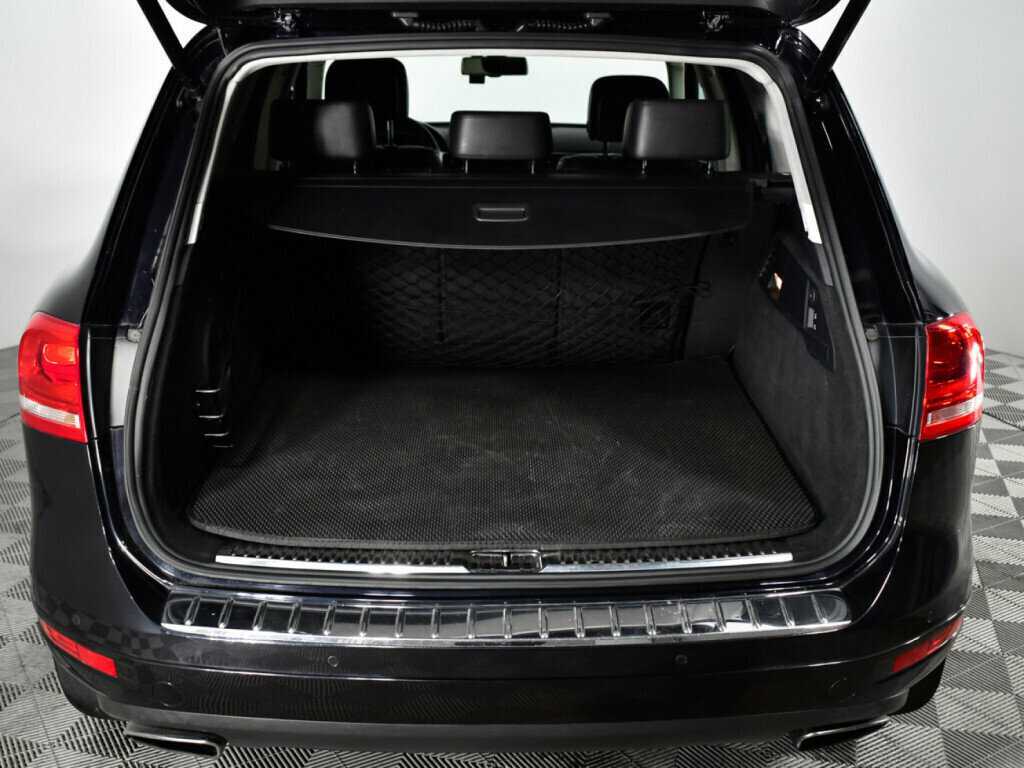 Volkswagen Touareg с пробегом — 2011 год. Фото: #14