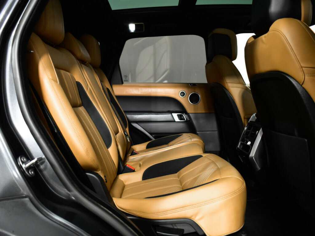 Land Rover Range Rover Sport с пробегом — 2019 год. Фото: #9