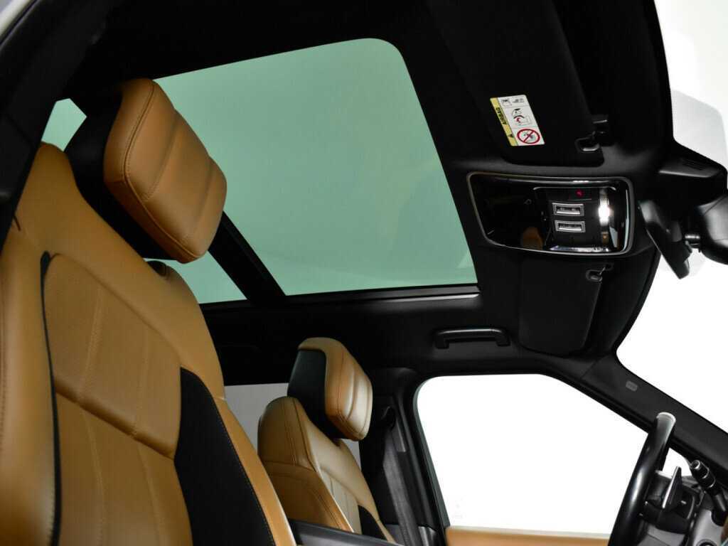 Land Rover Range Rover Sport с пробегом — 2019 год. Фото: #12