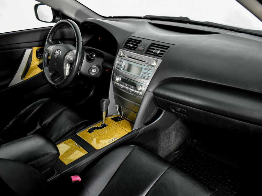 Toyota Camry с пробегом — 2007 год. Фото: #8
