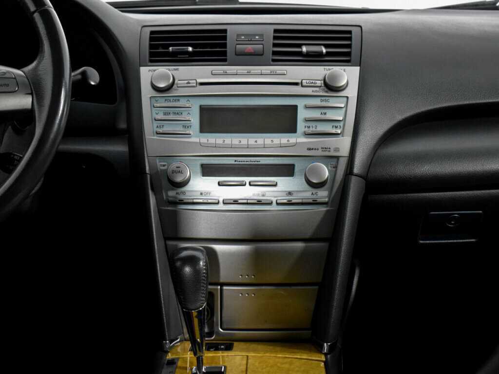 Toyota Camry с пробегом — 2007 год. Фото: #13