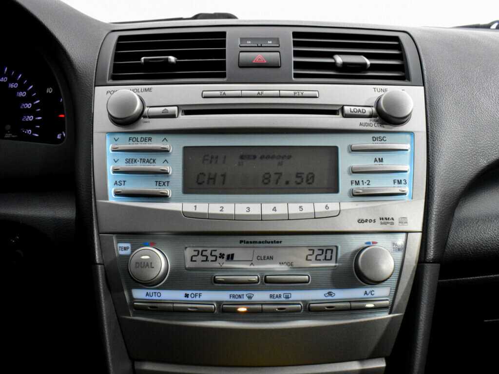 Toyota Camry с пробегом — 2007 год. Фото: #14