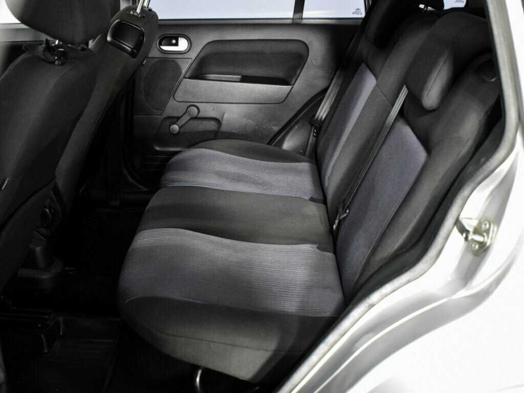 Ford Fusion с пробегом — 2007 год. Фото: #9