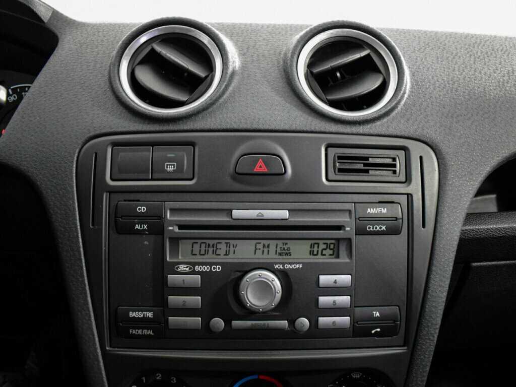 Ford Fusion с пробегом — 2007 год. Фото: #12