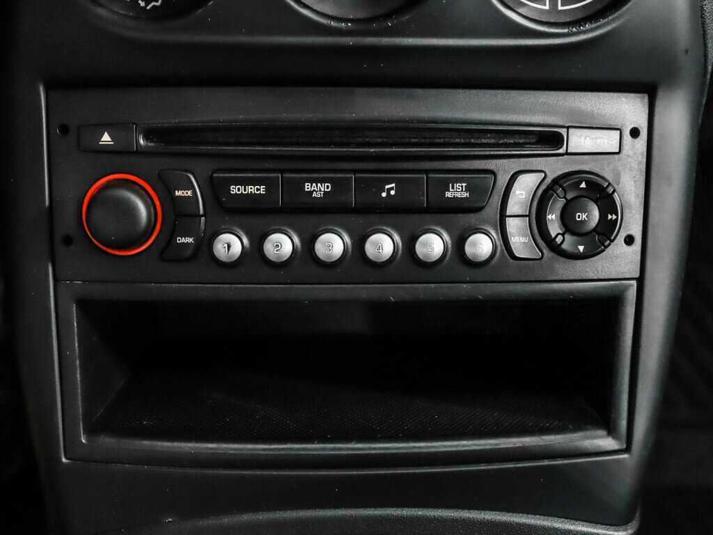 Citroen C3 Picasso с пробегом — 2013 год. Фото: #12