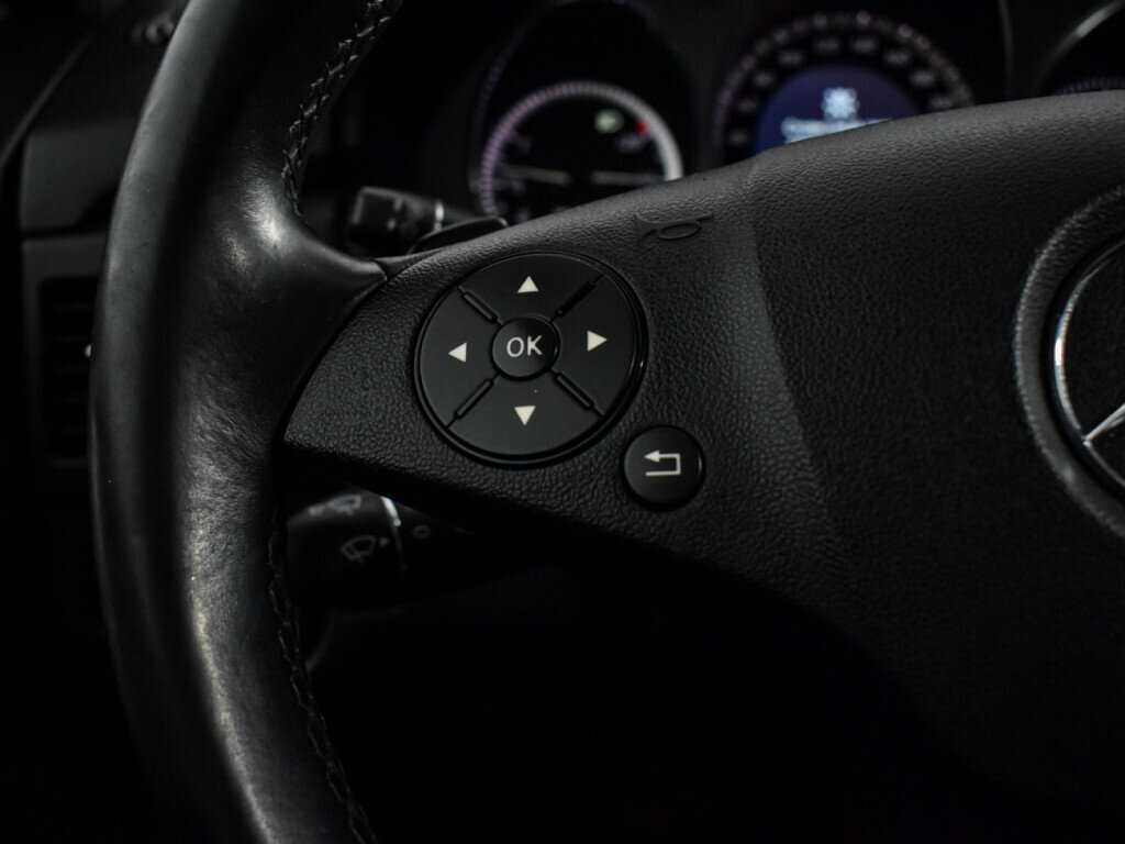 Mercedes-Benz GLK-Класс с пробегом — 2010 год. Фото: #14