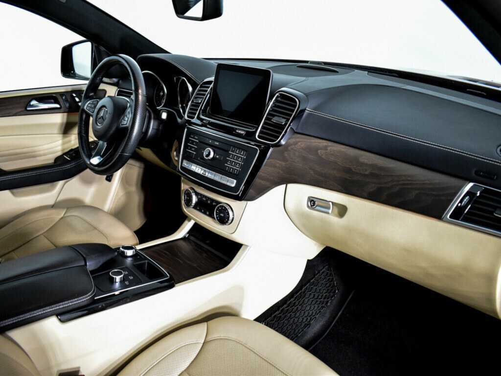 Mercedes-Benz GLE Coupe с пробегом — 2019 год. Фото: #11