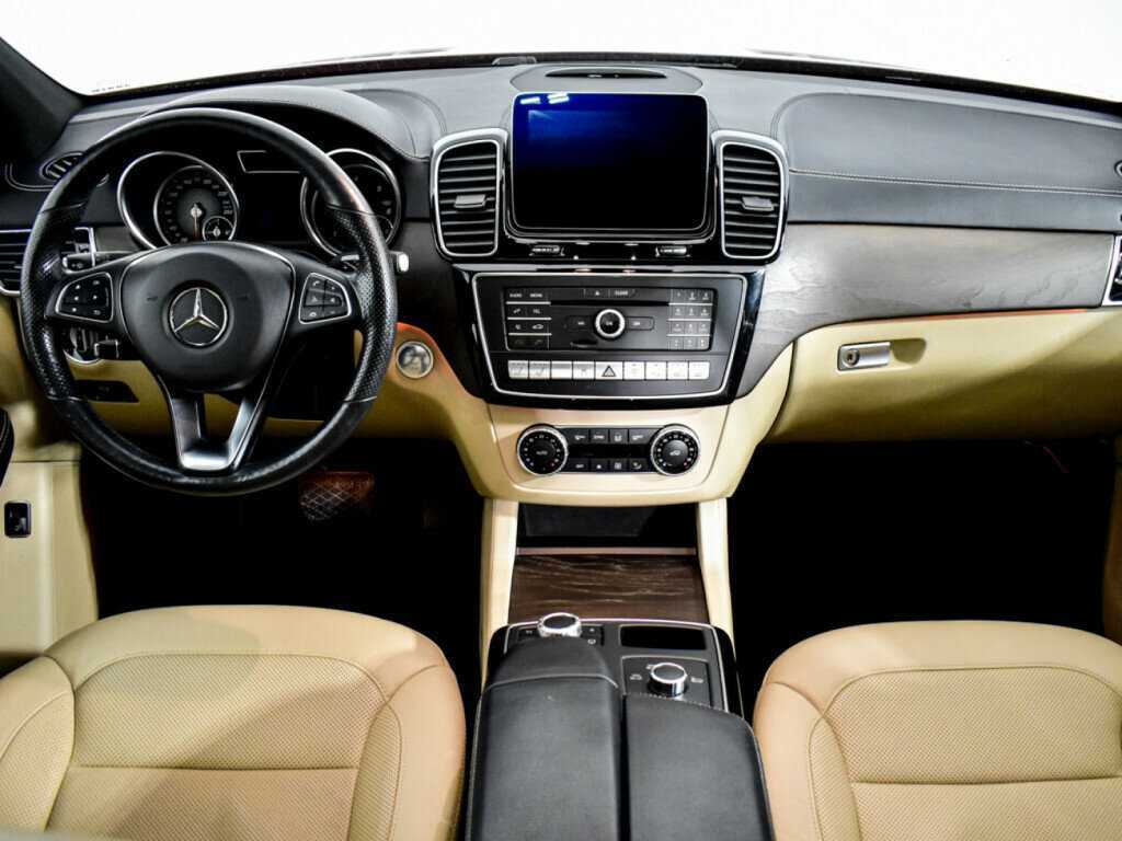 Mercedes-Benz GLE Coupe с пробегом — 2019 год. Фото: #12