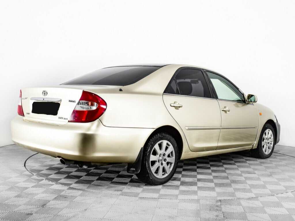 Toyota Camry с пробегом — 2004 год. Фото: #4