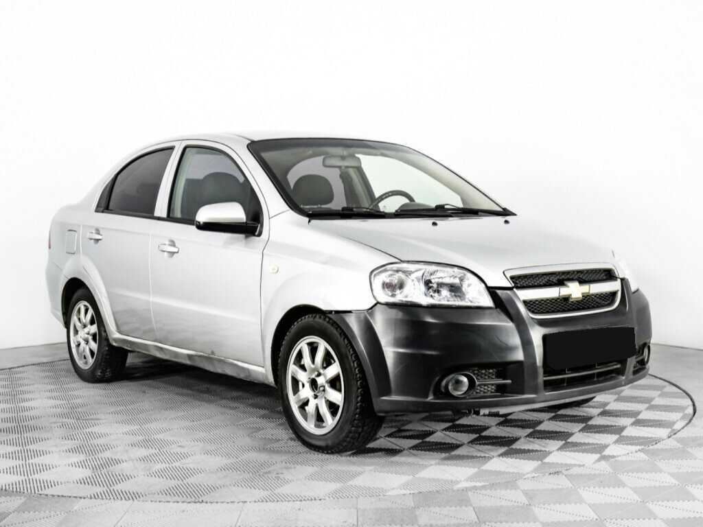 Chevrolet Aveo с пробегом — 2010 год. Фото: #2