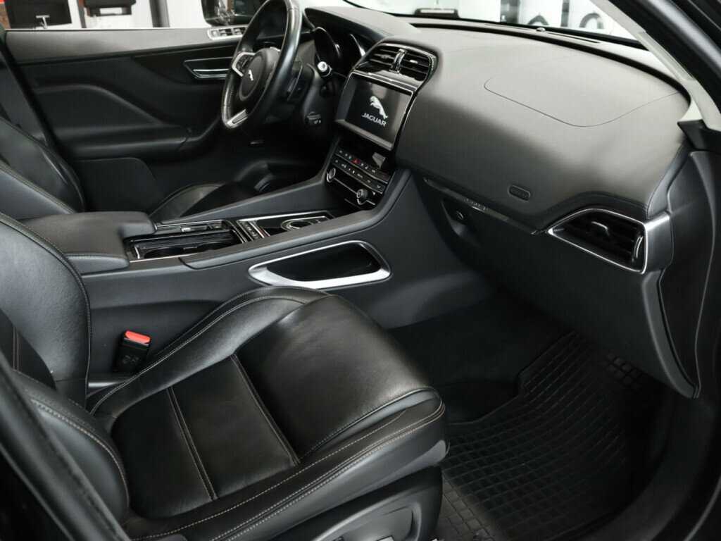 Jaguar F-Pace с пробегом — 2020 год. Фото: #6