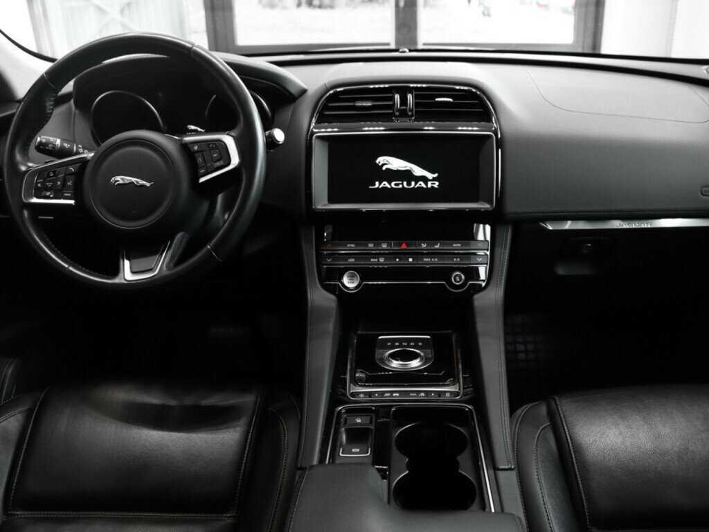 Jaguar F-Pace с пробегом — 2020 год. Фото: #7
