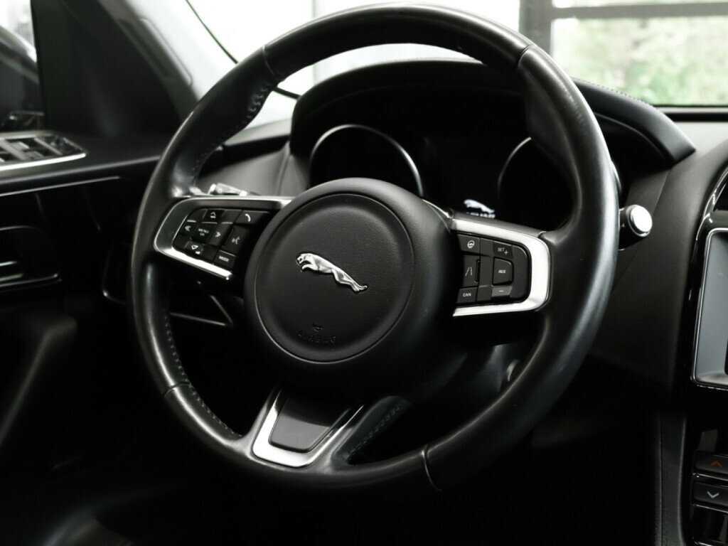 Jaguar F-Pace с пробегом — 2020 год. Фото: #8