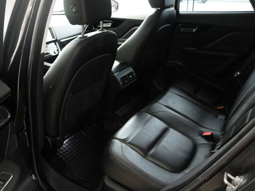 Jaguar F-Pace с пробегом — 2020 год. Фото: #11