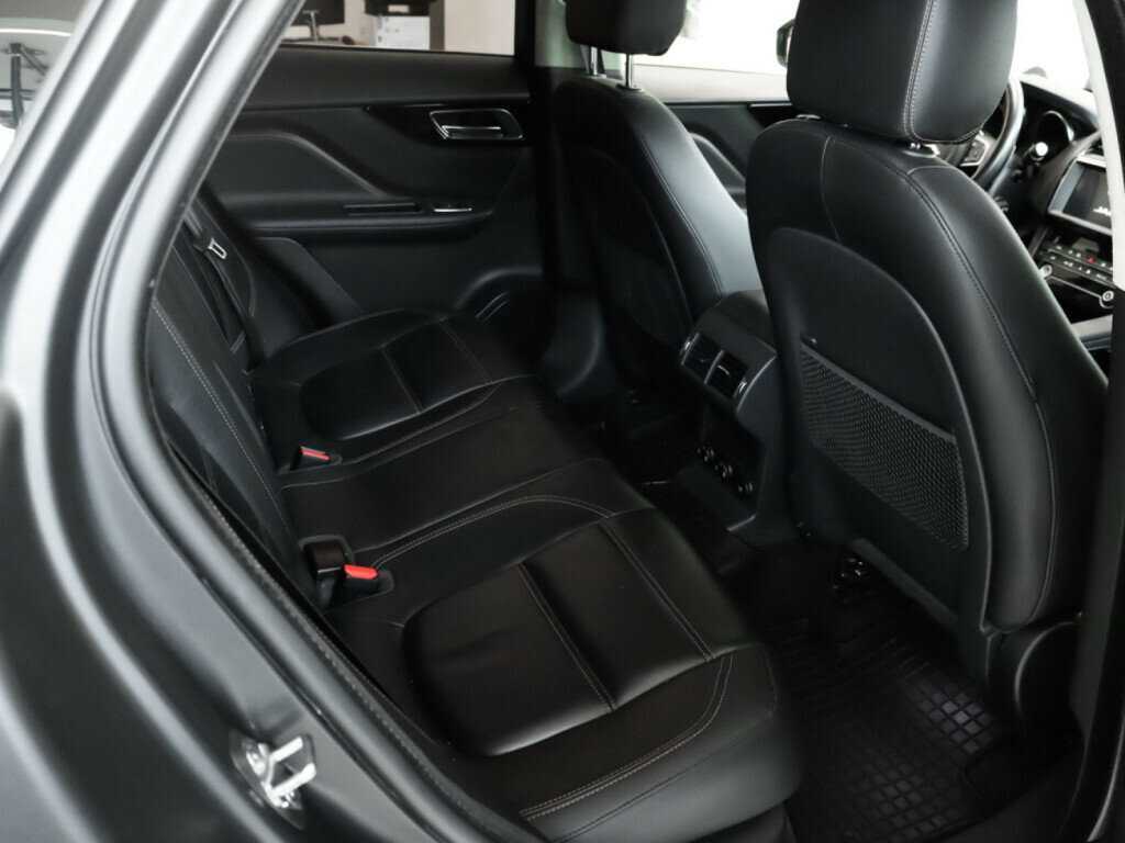 Jaguar F-Pace с пробегом — 2020 год. Фото: #12