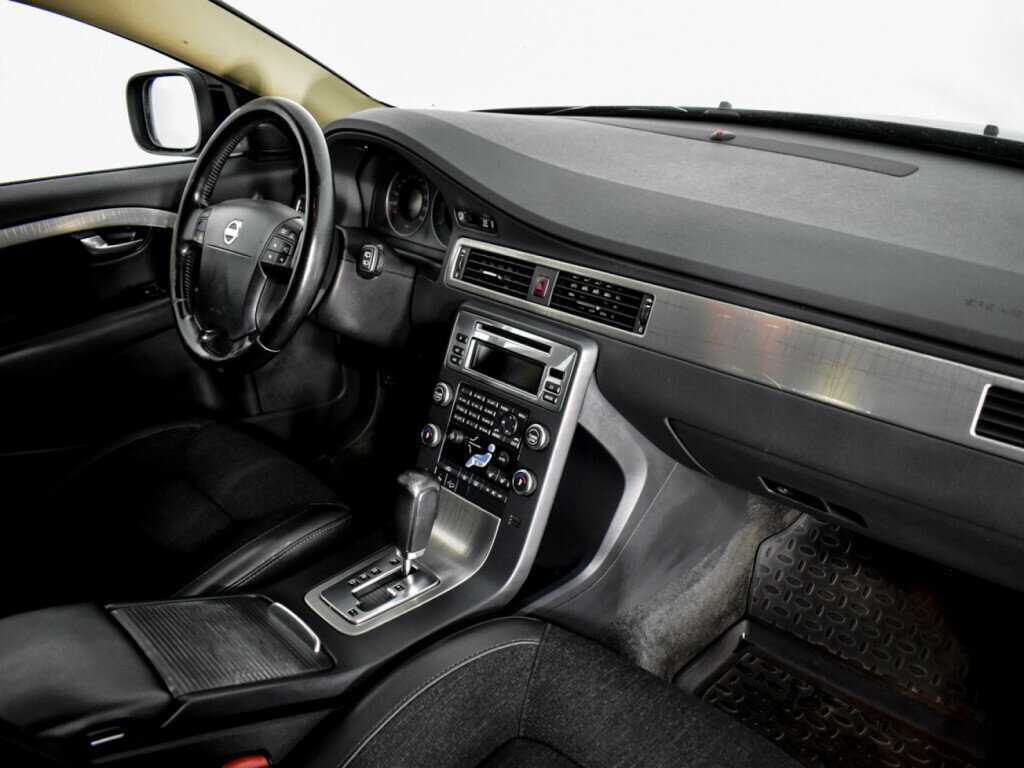 Volvo XC70 с пробегом — 2008 год. Фото: #11